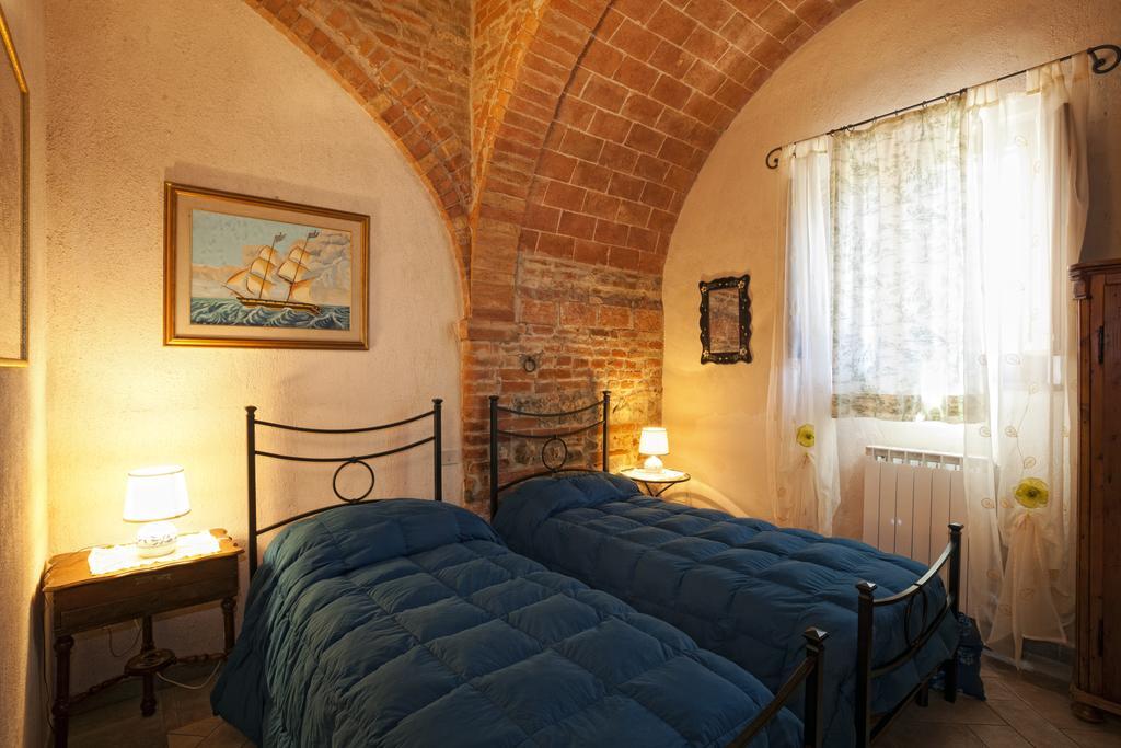 Fattoria Armena Villa Buonconvento Bilik gambar
